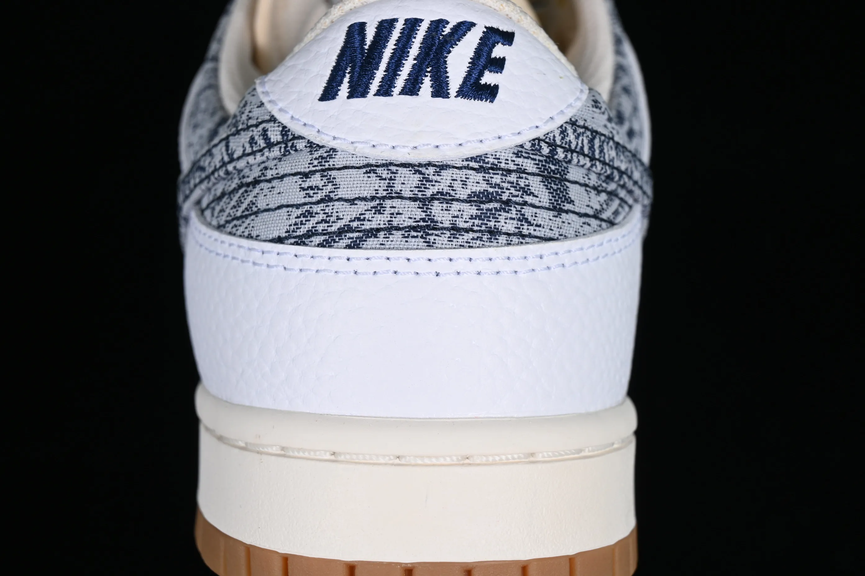 All categories Nk SB Dunk series Nk SB Dunk Low low-top sneakers Nk Dunk Low "Washed Denim" washed denim SB dunk series low-top casual sports skateboard shoes FN6881-100